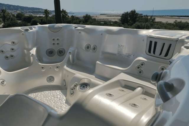 Spa Caldera Cantabria avec vue sur la mer